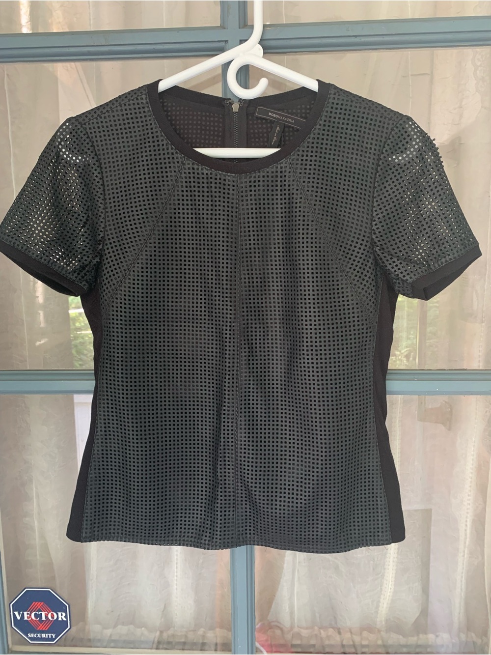 BCBGMaxAzria Black Perforated Short Sleeve Top Size Small